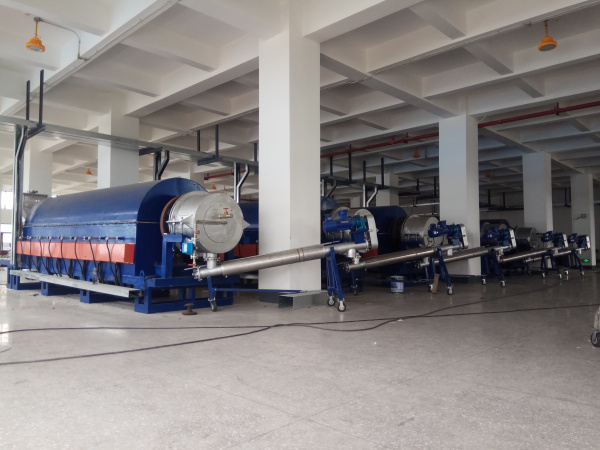 焙燒電池負(fù)極材料，規(guī)格：?0.65x7.2米間接電加熱